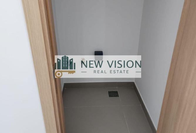 102838983 - Property Image 3