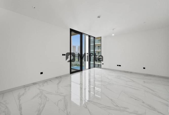 104682018 - Property Image 2