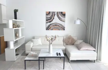 Apartment - 1 Bedroom - 1 Bathroom for rent in La Vie - Jumeirah Beach Residence - Dubai