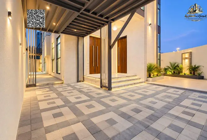 166064379 - Property Image 2