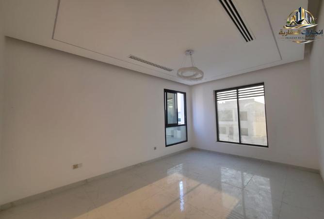 137869205 - Property Image 3