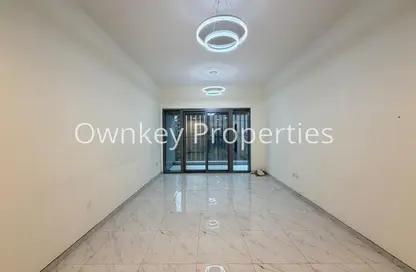 Apartment - 1 Bedroom - 2 Bathrooms for rent in Titanium Tower - Al Karama - Dubai Apartment - 1 Bedroom - 2 Bathrooms for rent in Titanium Tower - Al Karama - Dubai
