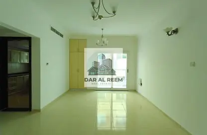 شقة - غرفة نوم - 2 حمامات للايجار في شارع التعاون الجديد - التعاون - الشارقة
