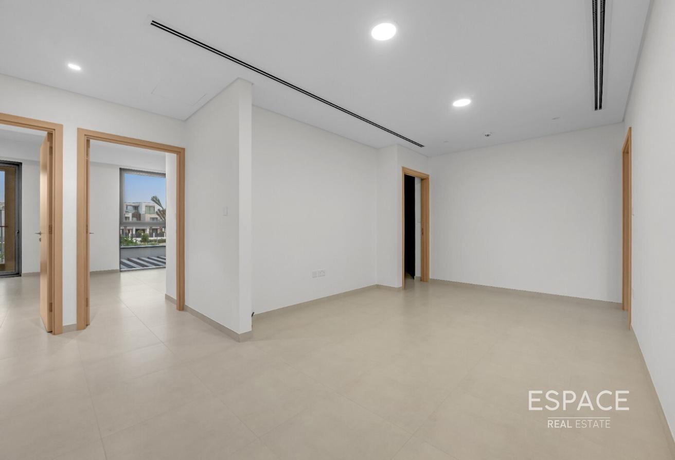 Fully Upgraded | Private Pool | Park Backing photo 5