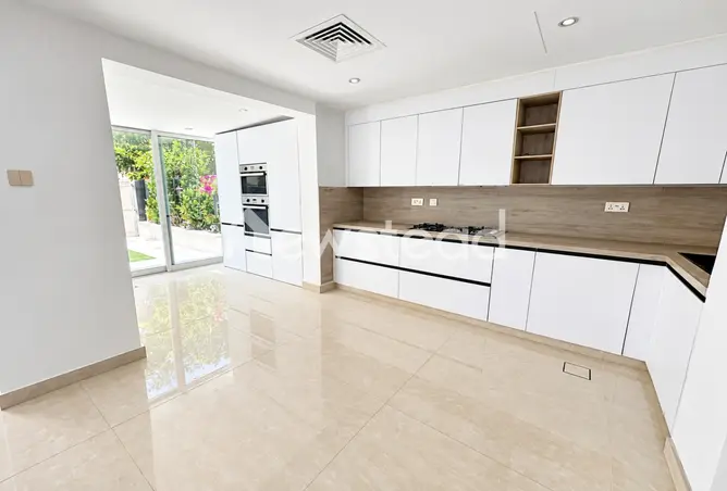 151363361 - Property Image 3