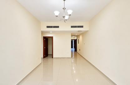 Apartment - 2 - 2 for rent in Muwaileh 29 Building - Muwaileh - Sharjah