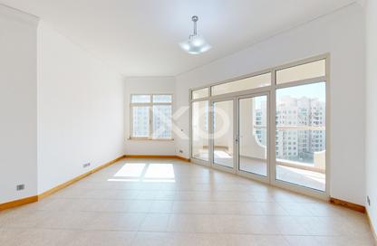 Apartment - 3 Bedrooms - 3 Bathrooms for sale in Al Basri - Shoreline Apartments - Palm Jumeirah - Dubai