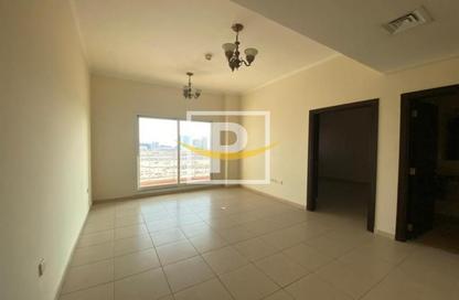 Apartment - 1 Bedroom - 1 Bathroom for sale in Mazaya 30 - Queue Point - Liwan - Dubai Land - Dubai