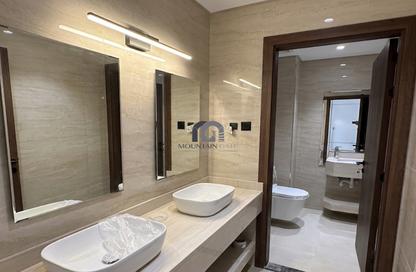 Townhouse - 5 Bedrooms - 7 Bathrooms for sale in Tilal City - Sharjah Townhouse - 5 Bedrooms - 7 Bathrooms for sale in Tilal City - Sharjah