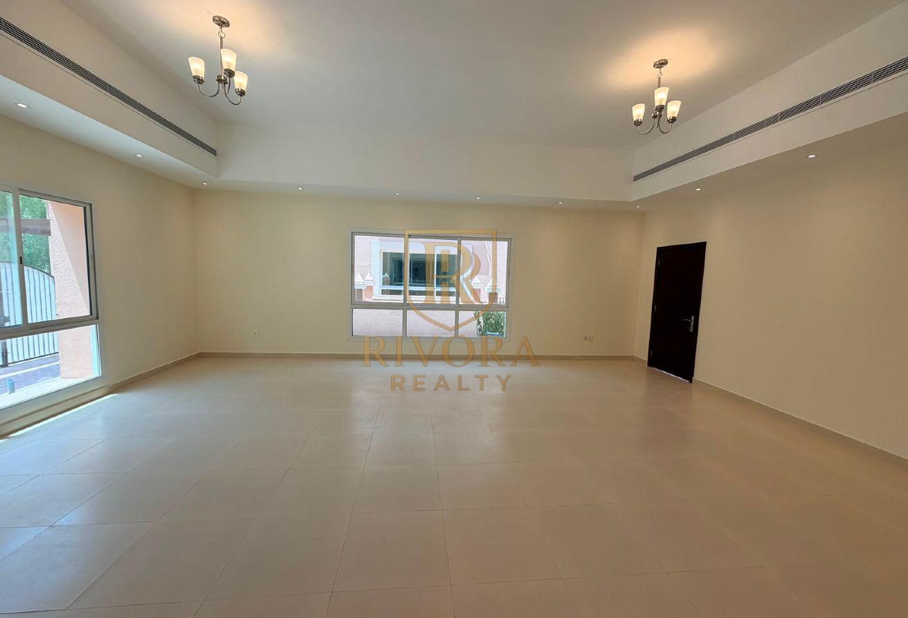 3 BHK VILLA I SPACIOUS I WITH MAIDS ROOM photo 5