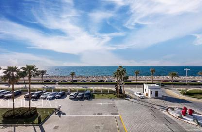 Apartment - 2 Bedrooms - 3 Bathrooms for sale in The 8 - The Crescent - Palm Jumeirah - Dubai