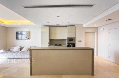 Apartment - 2 Bedrooms - 3 Bathrooms for sale in The 8 - The Crescent - Palm Jumeirah - Dubai