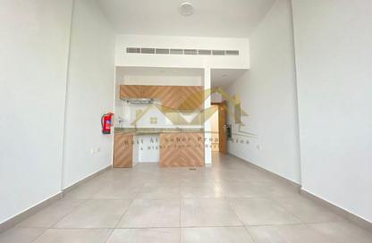 Apartment - Studio - 1 Bathroom for rent in Karama Park Area - Al Karama - Dubai