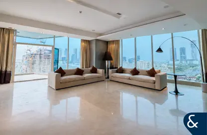 Apartment - 4 Bedrooms - 4 Bathrooms for rent in Le Reve - Dubai Marina - Dubai
