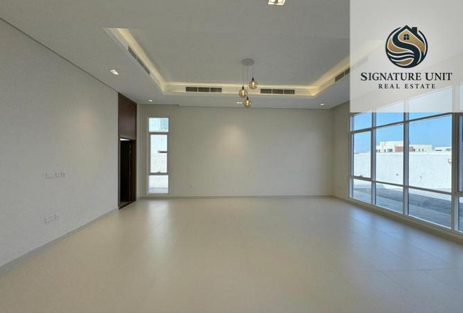 78182313 - Property Image 2