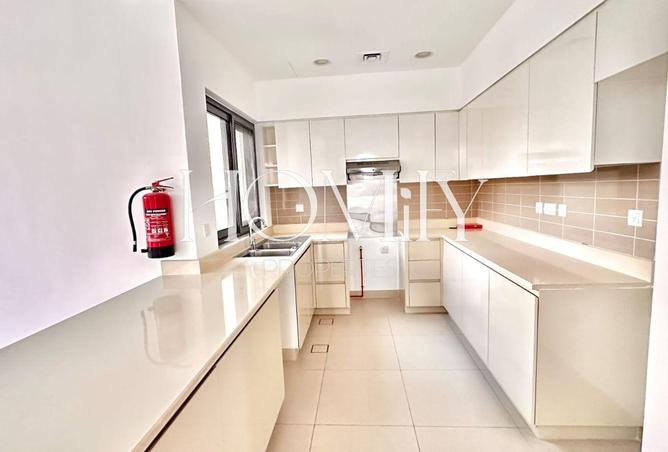 101290006 - Property Image 2