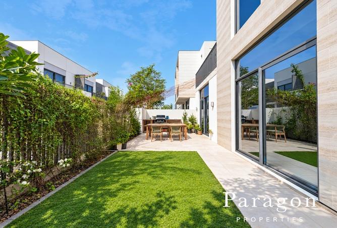 4-bed townhouse in Sun — photo 2