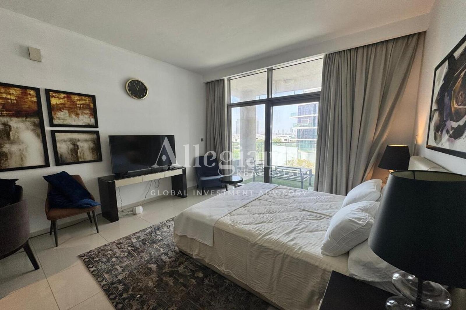 Full Golf Course  | Chiller Free | Fully Furnished — view 3