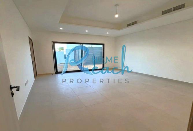 4-bed villa in Fay Alreeman · Brand new · Maid's room — photo 2
