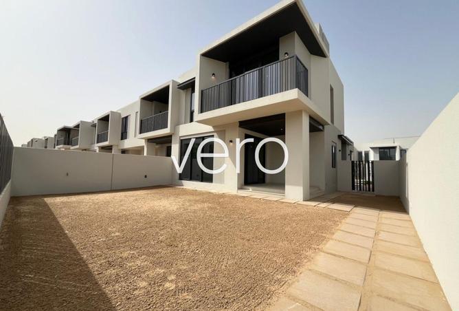 97364386 - Property Main Image