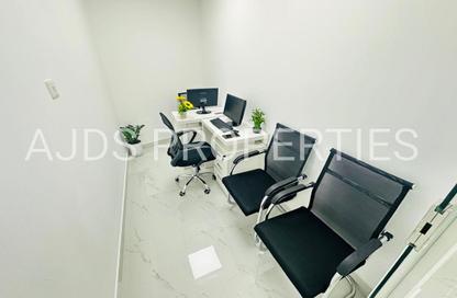 Office Space - Studio - 1 Bathroom for rent in Reem Residency - Al Karama - Dubai