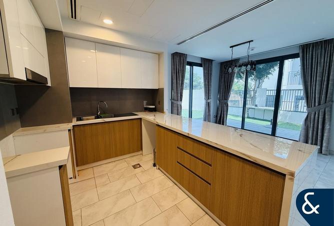 83212123 - Property Image 3