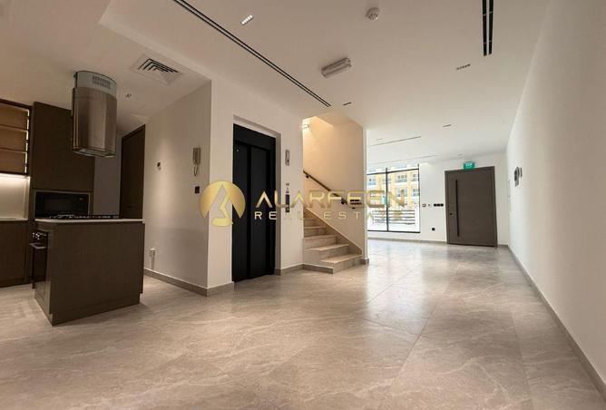 79410239 - Property Image 2