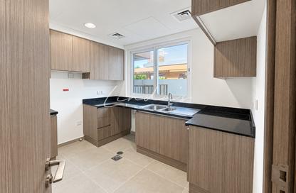Townhouse - 4 - 4 for rent in Verona - Damac Hills 2 - Dubai Townhouse - 4 - 4 for rent in Verona - Damac Hills 2 - Dubai