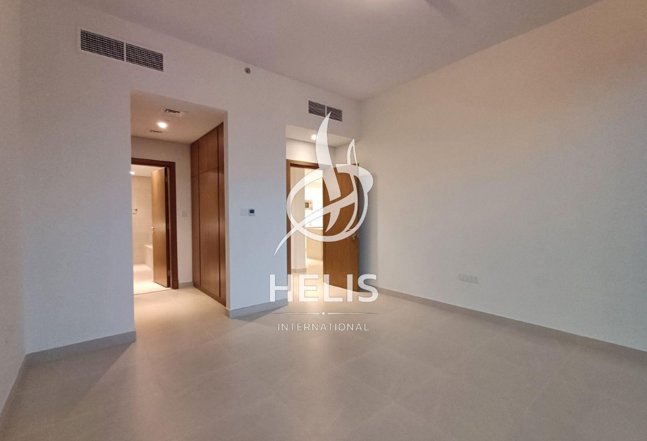 Hot Deal | Luxury 2BR | Burj Khalifa & Canal View photo 7