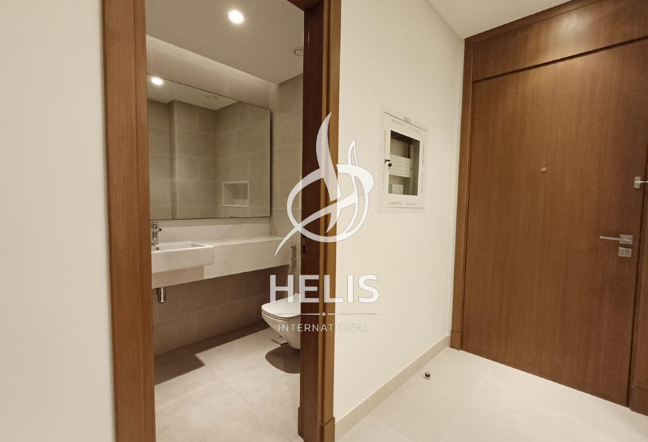 Hot Deal | Luxury 2BR | Burj Khalifa & Canal View photo 13