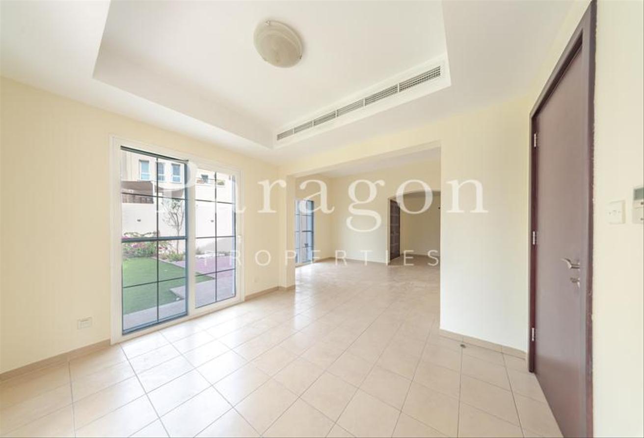 2E | Large Plot | Spacious Layout | Lake Backing photo 3