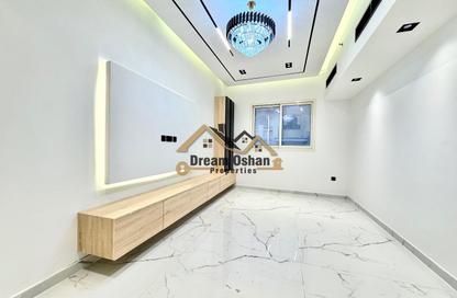 Apartment - 1 Bedroom - 2 Bathrooms for rent in Ali Building - Al Jaddaf - Dubai