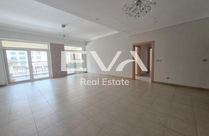 Apartment - 2 - 3 for rent in Al Anbara - Shoreline Apartments - Palm Jumeirah - Dubai