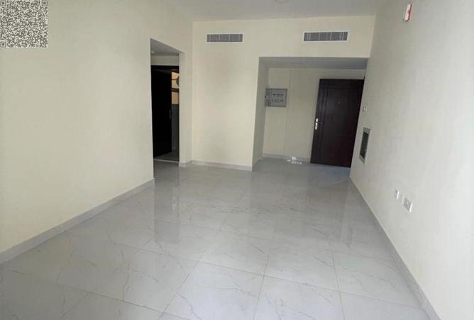 102421319 - Property Image 3