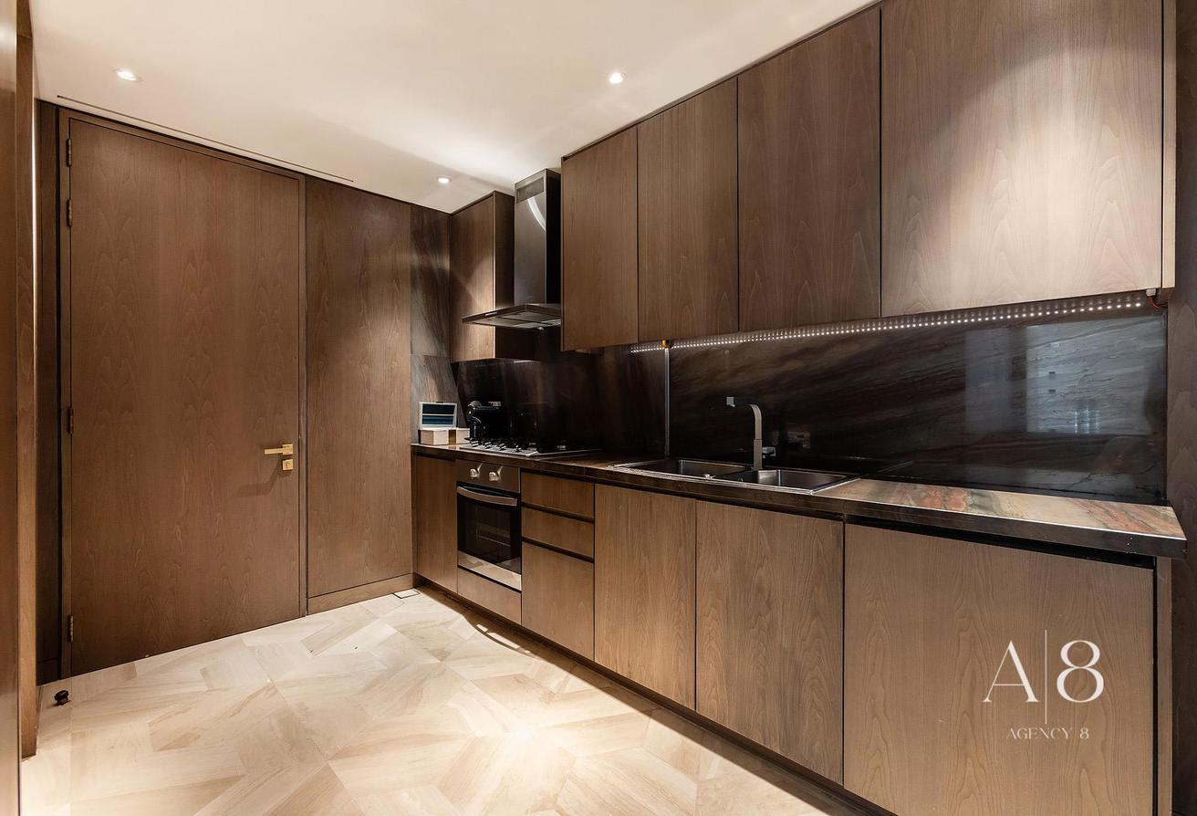 Palm Jumeirah | Private Jacuzzi | Spacious photo 5