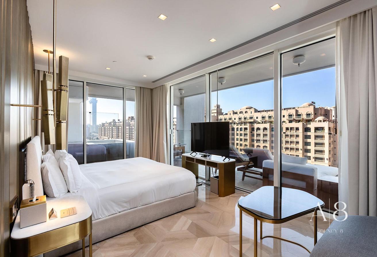 Palm Jumeirah | Private Jacuzzi | Spacious photo 6