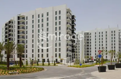 Apartment - 1 Bedroom - 1 Bathroom for sale in Waters Edge - Yas Island - Abu Dhabi