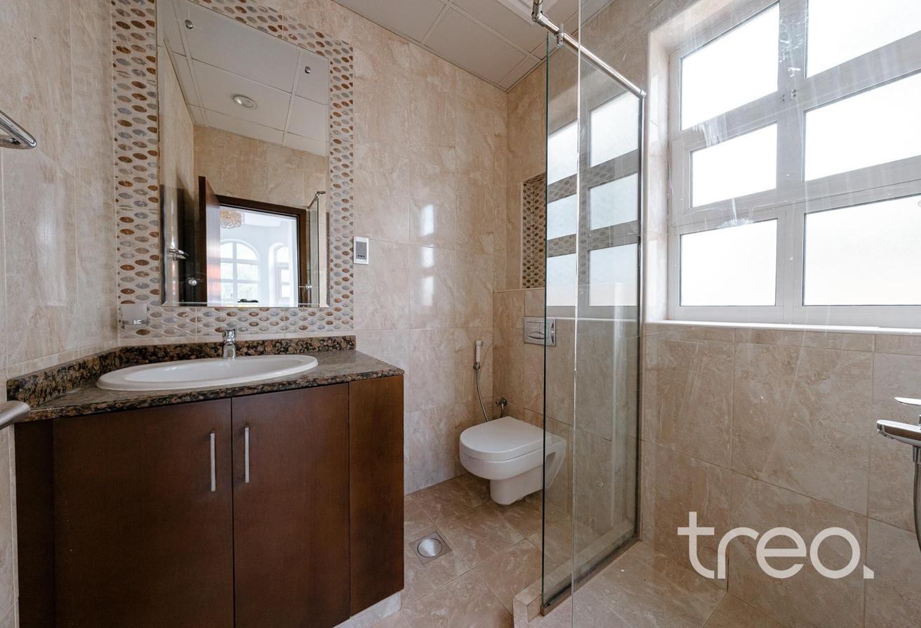 Private Pool | Basement | Spacious Rooms photo 9