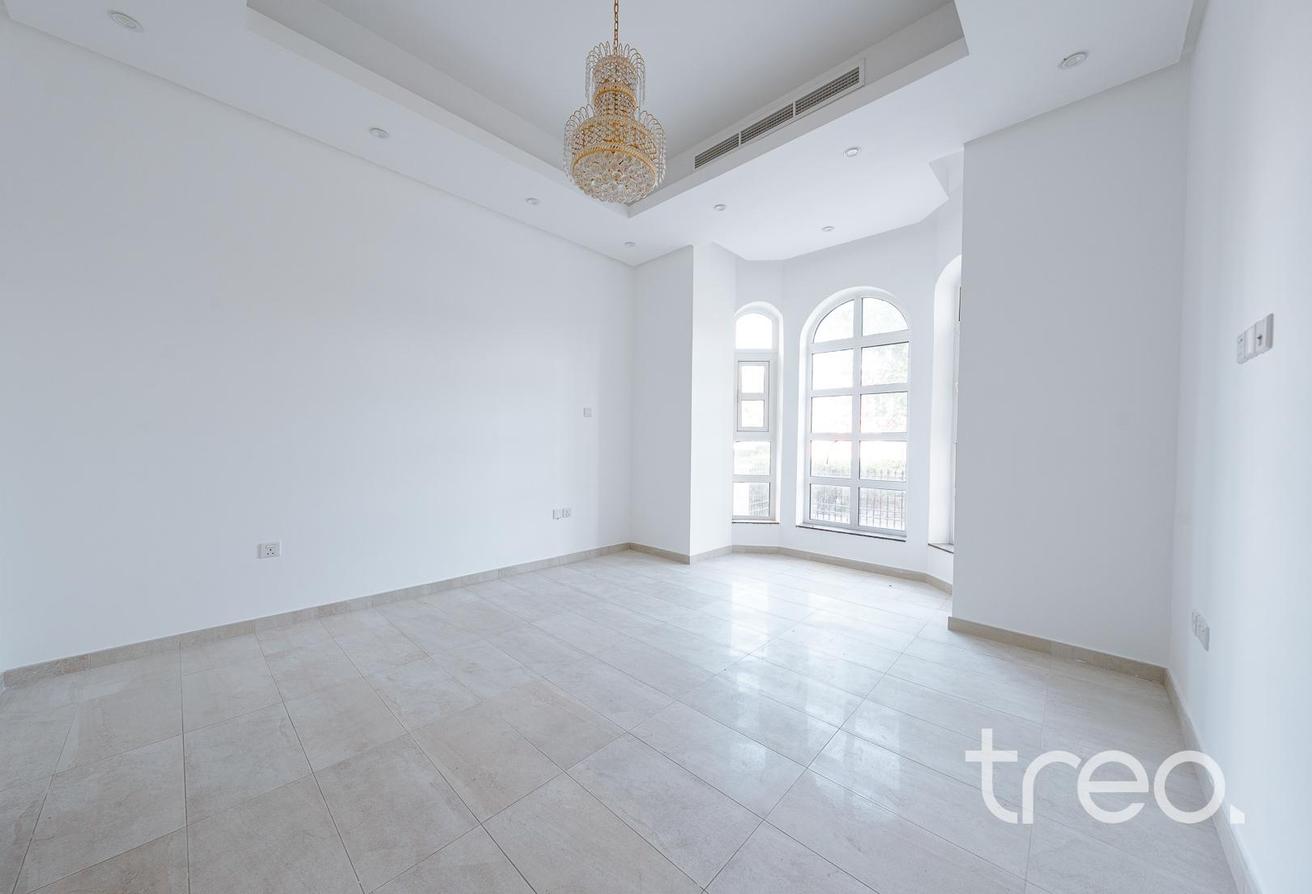 Private Pool | Basement | Spacious Rooms photo 4