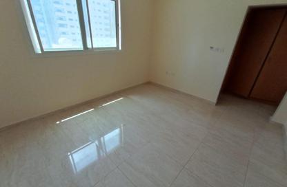 Apartment - 1 Bedroom - 2 Bathrooms for rent in Thuraya Al Majaz Building - Al Majaz 3 - Al Majaz - Sharjah