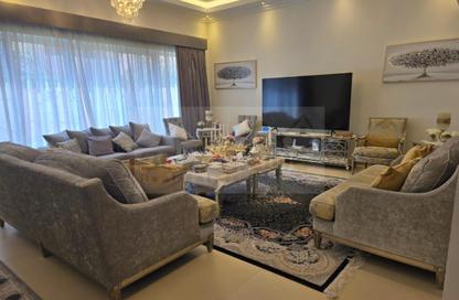 Villa - 4 Bedrooms - 5 Bathrooms for sale in Nad Al Sheba Villas - Nad Al Sheba 3 - Nad Al Sheba - Dubai