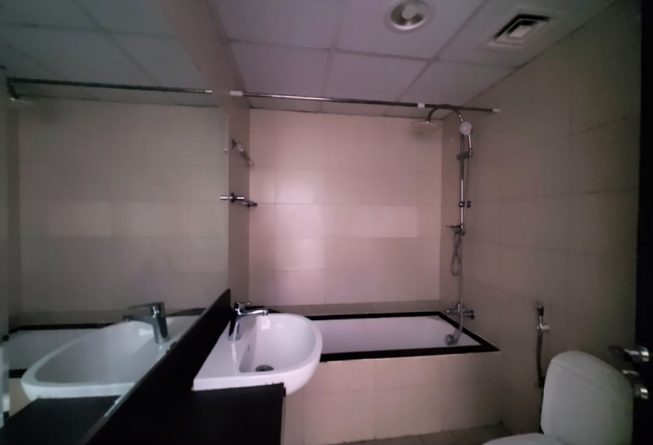 SPACIOUS 1BR | PRIME LOCATION | BALCONY gallery image