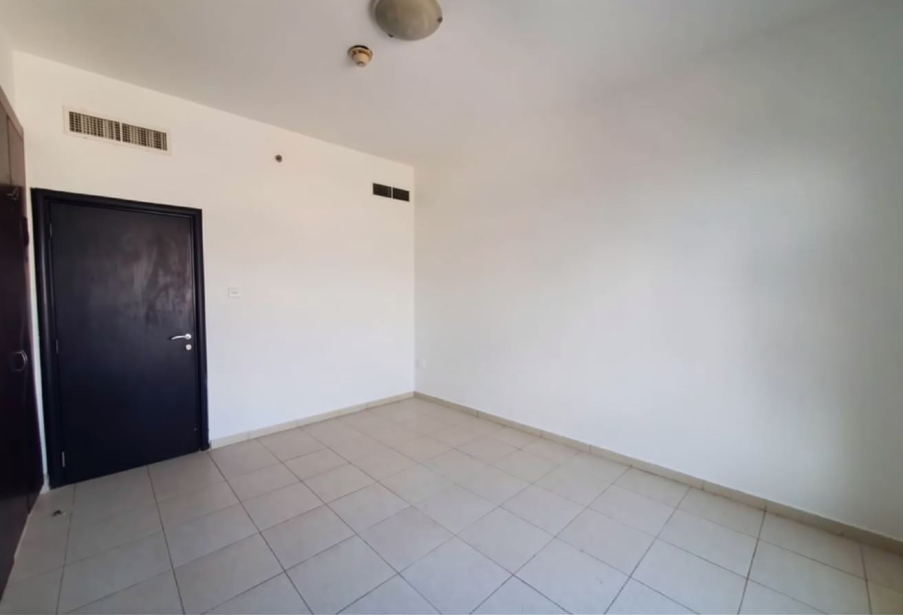 SPACIOUS 1BR | PRIME LOCATION | BALCONY gallery image