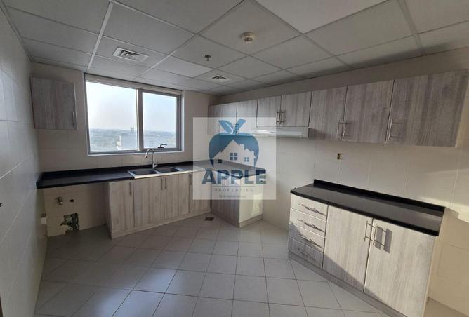 105542010 - Property Image 3