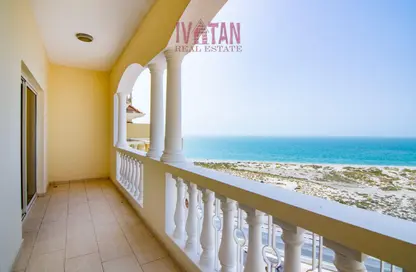 شقة - 2 غرف نوم - 3 حمامات للبيع في رويال بريز - رويال بريز - قرية الحمرا - رأس الخيمة