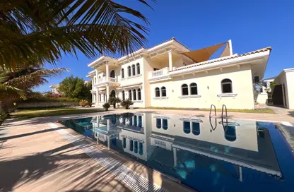 Villa - 6 Bedrooms - 6 Bathrooms for rent in Signature Villas Frond A - Signature Villas - Palm Jumeirah - Dubai