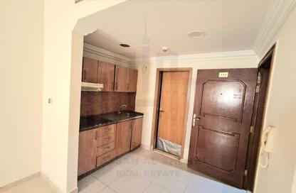 Apartment - Studio - 1 for rent in Fire Station Road - Muwaileh - Sharjah