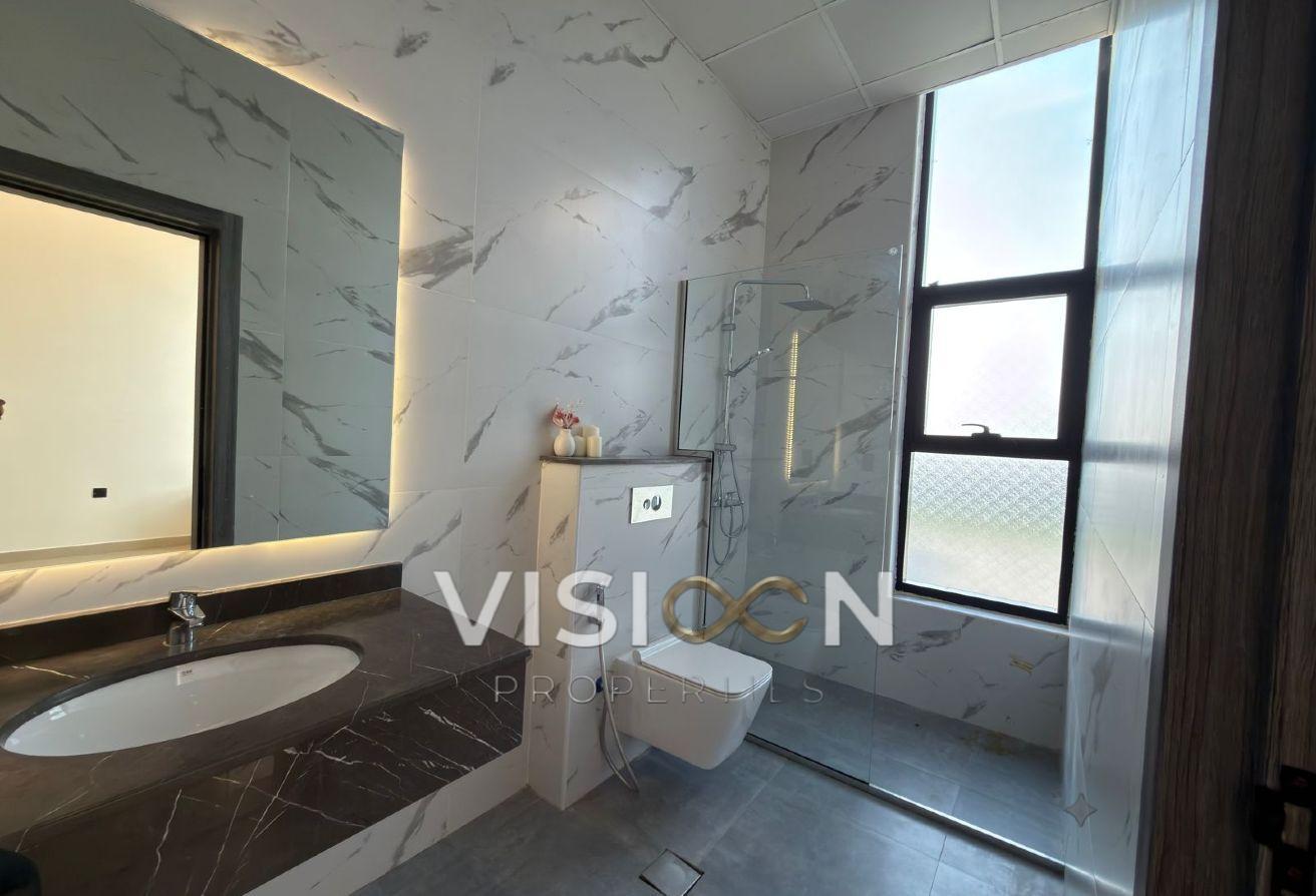 Modern Villa with 5 Bedrooms & Private Pool photo 23