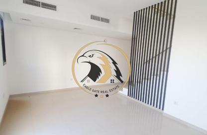 Townhouse - 2 - 4 for rent in Nasma Residence - Al Tai - Sharjah