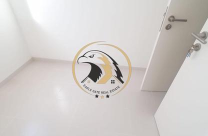 Townhouse - 2 - 4 for rent in Nasma Residence - Al Tai - Sharjah